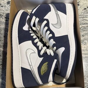 Jordan 1 Retro High “CO Japan Midnight Navy” GS Kids Navy and White Sneakers